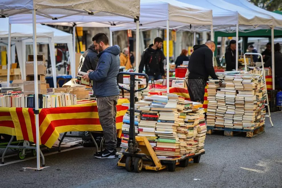❗️Издательский сектор ожидает продажу 1,87 миллиона книг на неделе Сан-Жорди