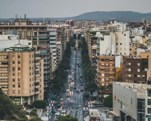 Высокая иммиграция ускоряет рост цен на жилье в Испании