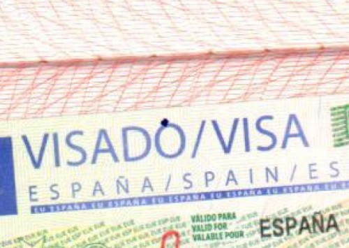 Испания приостановила выдачу золотых виз гражданам РФ
