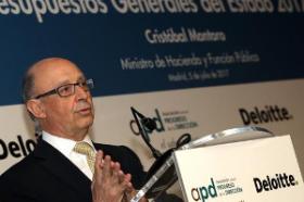 Экономист Кармело Тахадура: налоги в Испании снижать нельзя