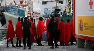 Поток нелегальных мигрантов в Испанию уменьшился вдвое 