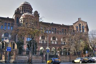 Автономный университет Барселоны занимает достойные места в международных рейтингах