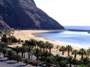 Виза в консульстве Испании получена. Отправляемся исследовать пять лучших семейных пляжей на Тенерифе! 