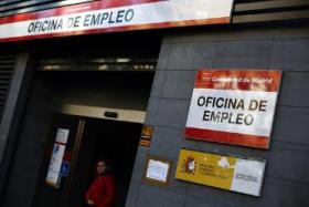 Посольство Испании в Москве сообщает: безработица в стране снижается 