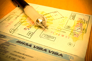 Причины отказа в шенгенской визе известны: собираем дополнительные документы в вашу пользу