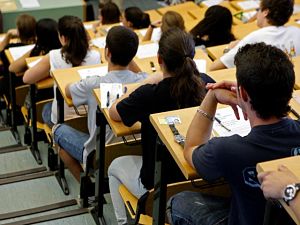 Образование в Испании: министерство отменяет вступительные экзамены для иностранных учащихся