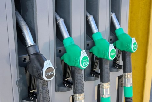 Цены на дизельное топливо в Испании впервые превысили среднеевропейский уровень
