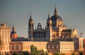 Оформили визу в консульском отделе посольства Испании в Москве? Проведите время в Мадриде с пользой! 